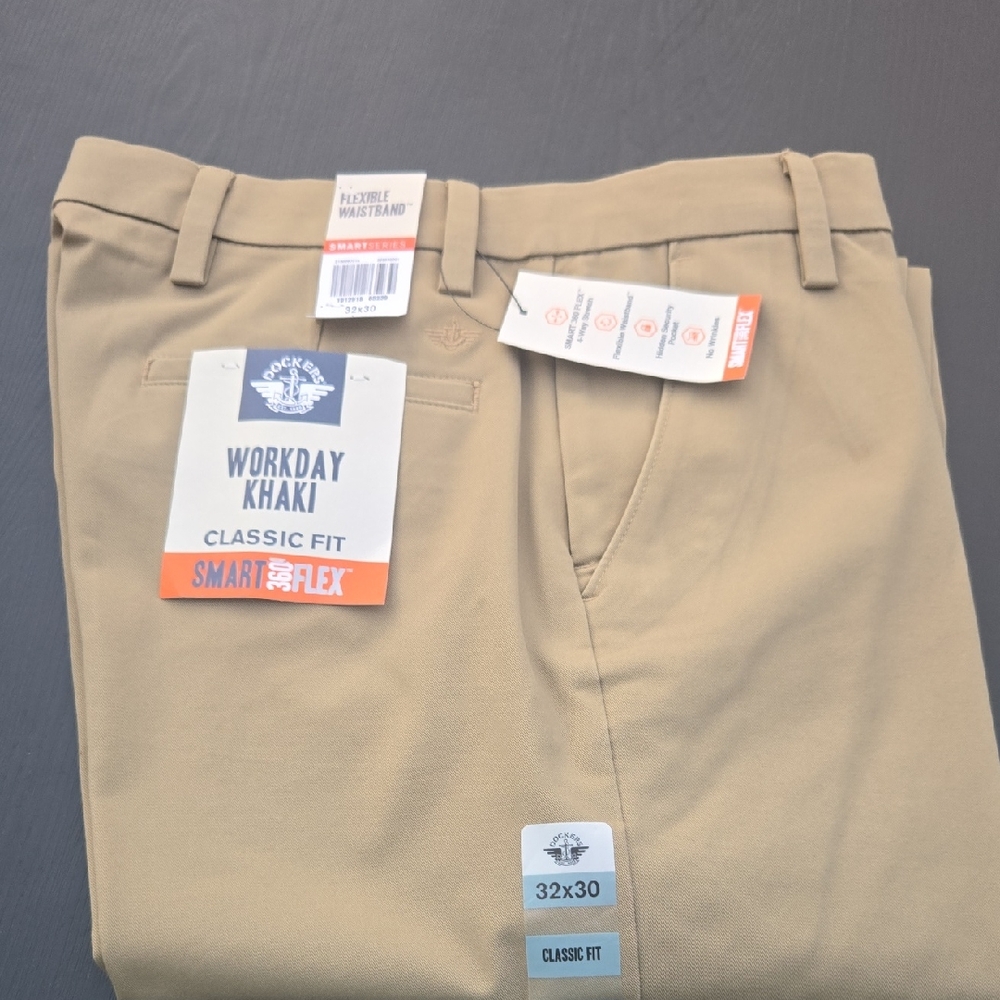 Dockers Men's Classic Fit Workday Khaki Pants - Tan 32×30
